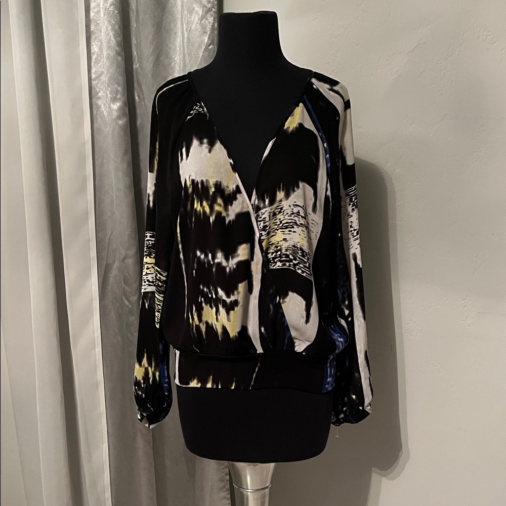 Elegant Women's Multicolor Blouse
